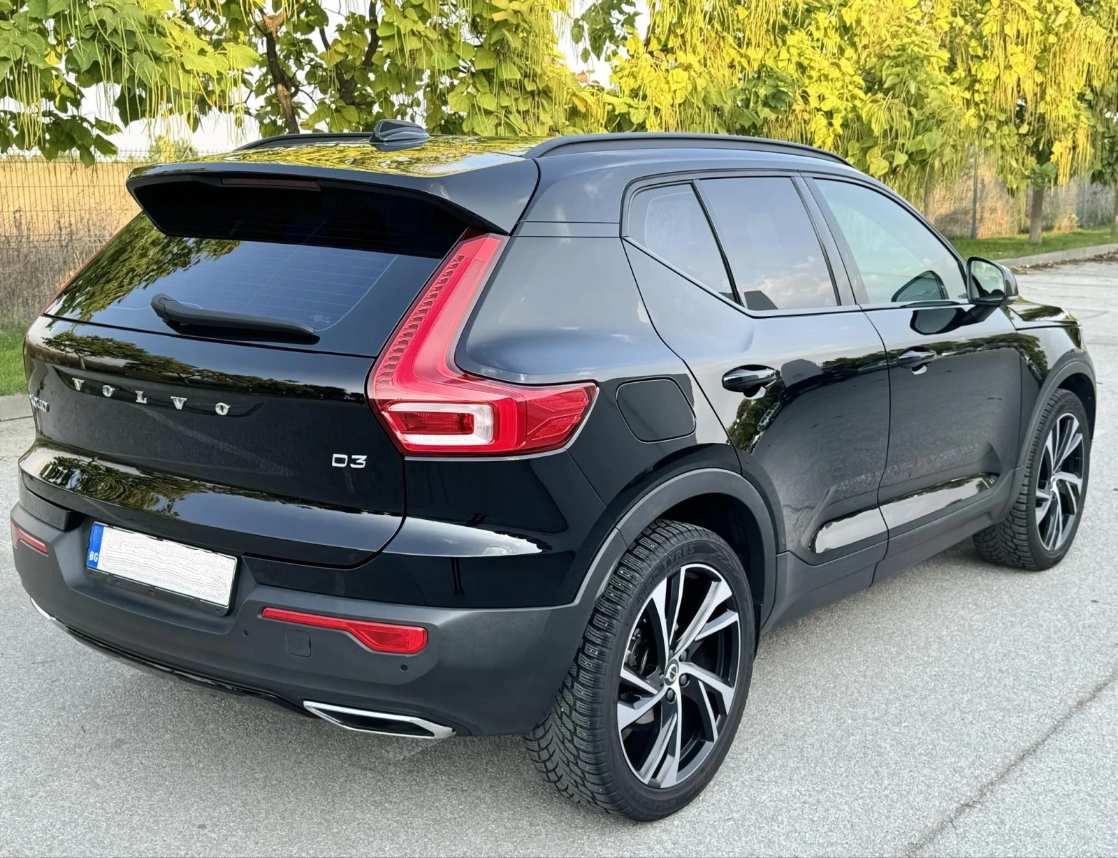 Volvo XC40 В ГАРАНЦИЯ - изображение 5