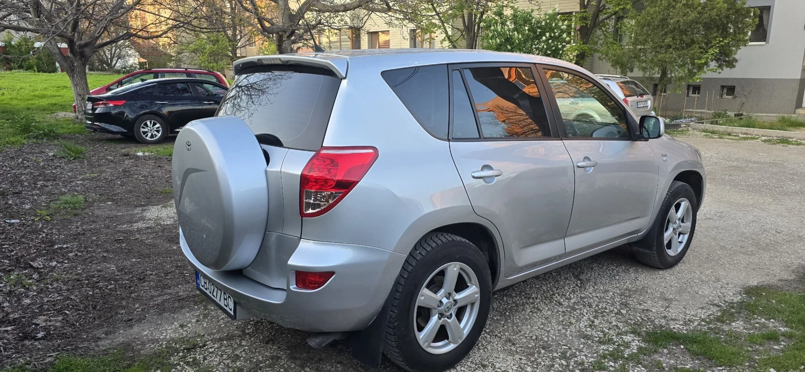 Toyota Rav4 2.2, 136k - изображение 3