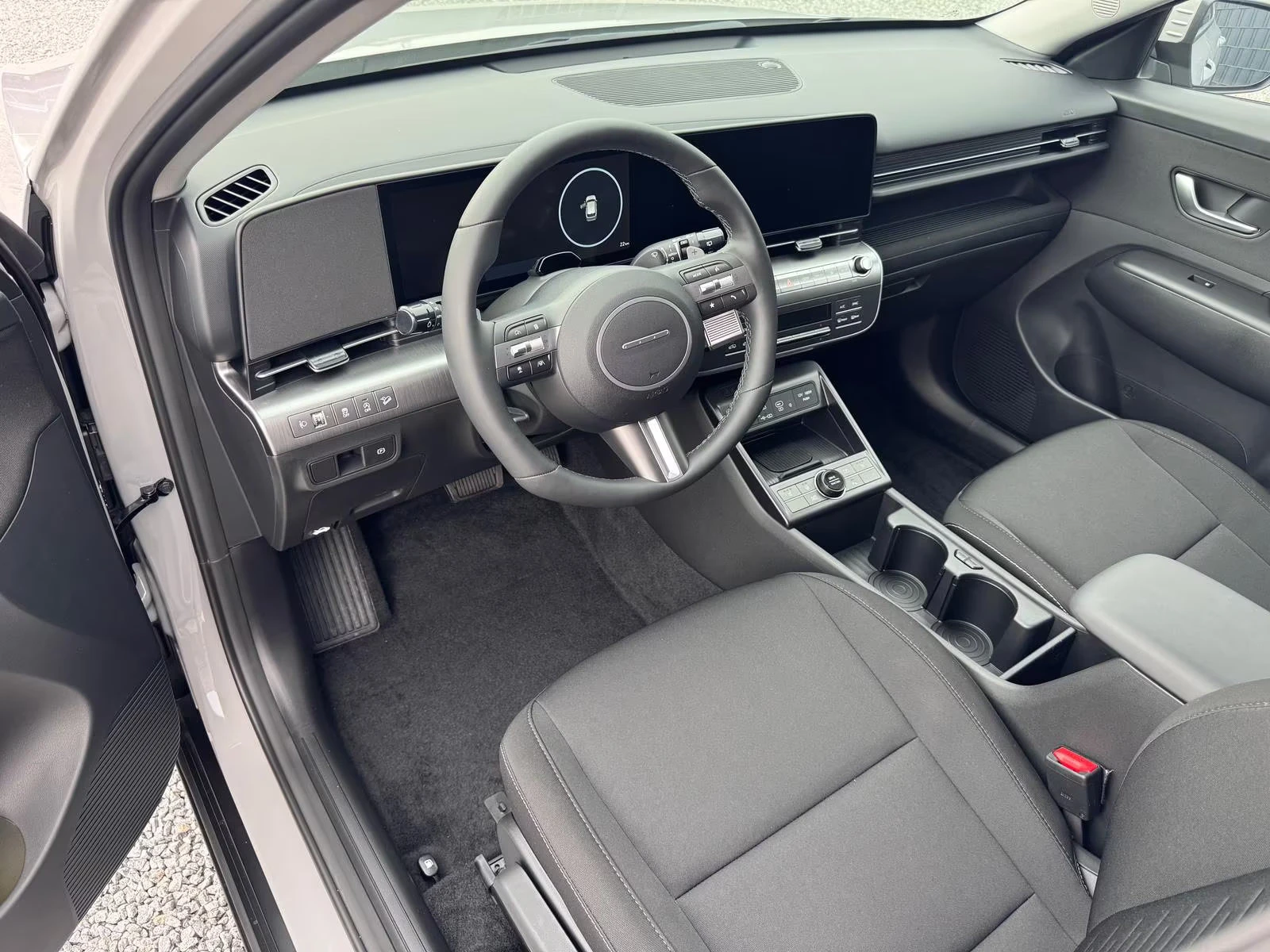 Hyundai Kona НОВ!/FAMILY/139HP/DIGITAL/KLESS/CARPLAY/LED/378f - изображение 9