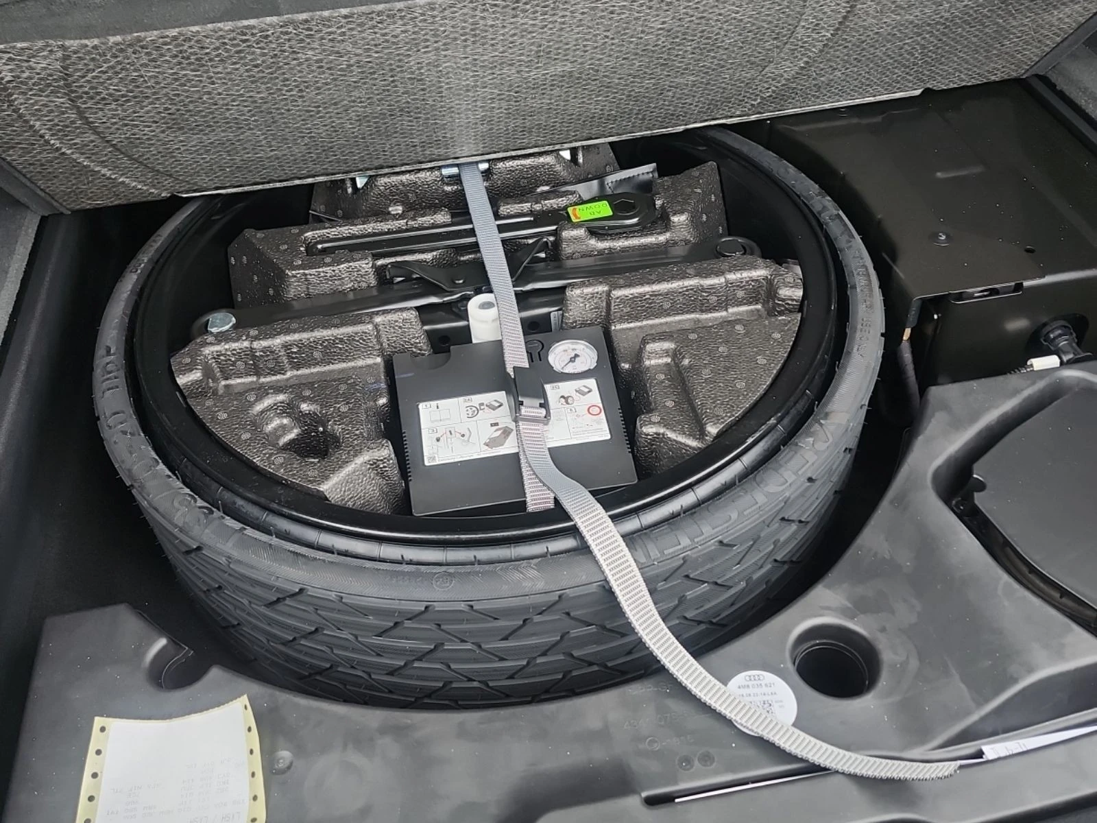 Audi Q8 PROGRESSIV АВТО КРЕДИТ, снимка 6 - Автомобили и джипове - 53950395