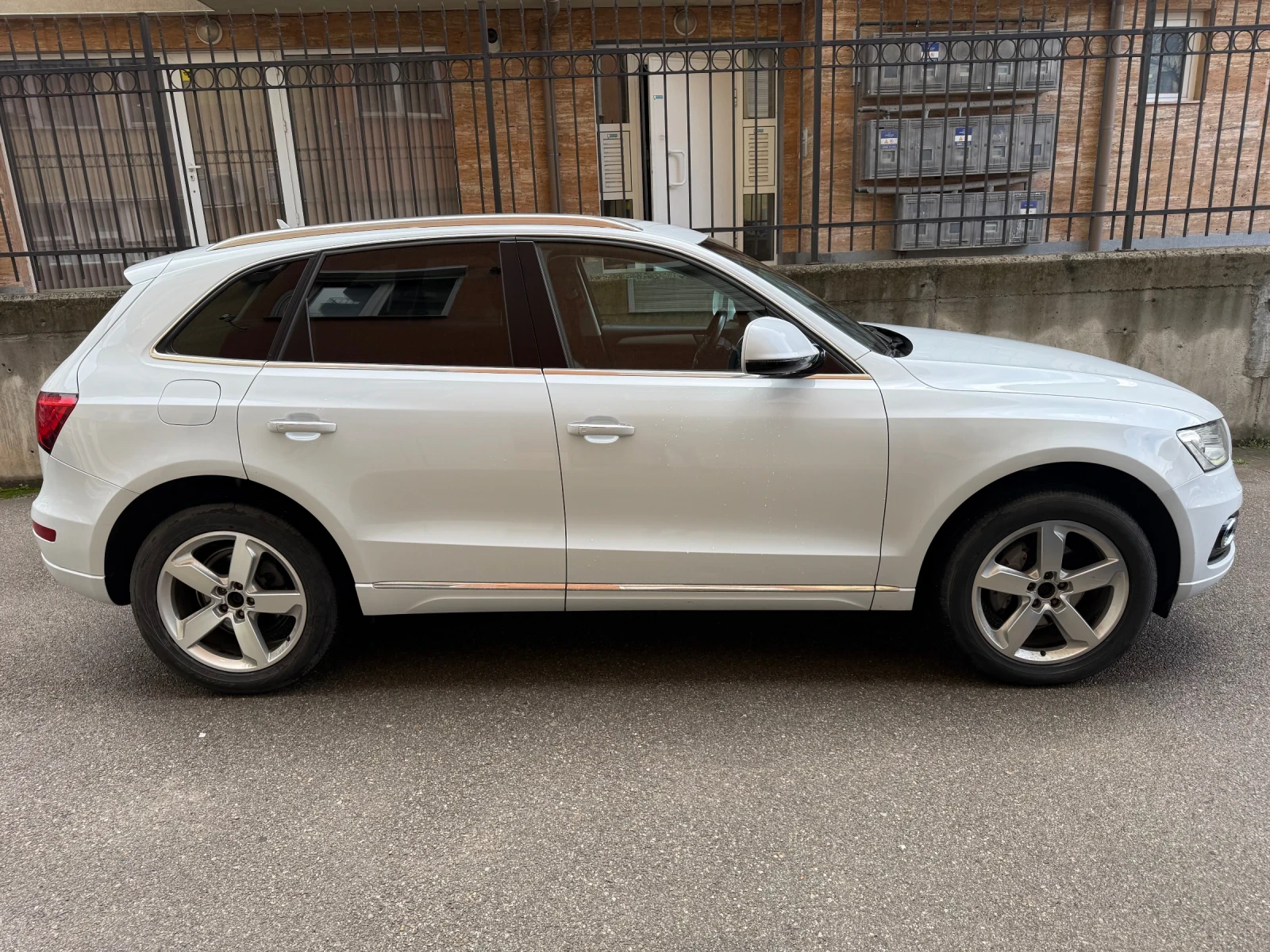 Audi Q5 2.0 TDI S-LINE | Mobile.bg � ����������� 3