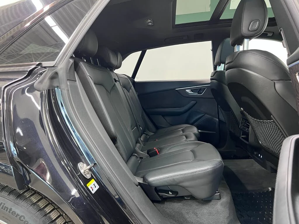 Audi Q8 QUATTRO* MATRIX* ДИСТРОНИК* B&O* ПАНО* КАМЕРИ* 360, снимка 13 - Автомобили и джипове - 54240637