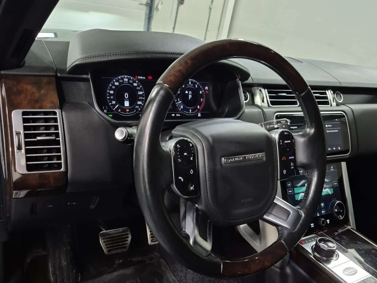 Land Rover Range rover * Westminster * HUD * ДИСТРОНИК * ПАМЕТ * NAVI, снимка 9 - Автомобили и джипове - 54484379