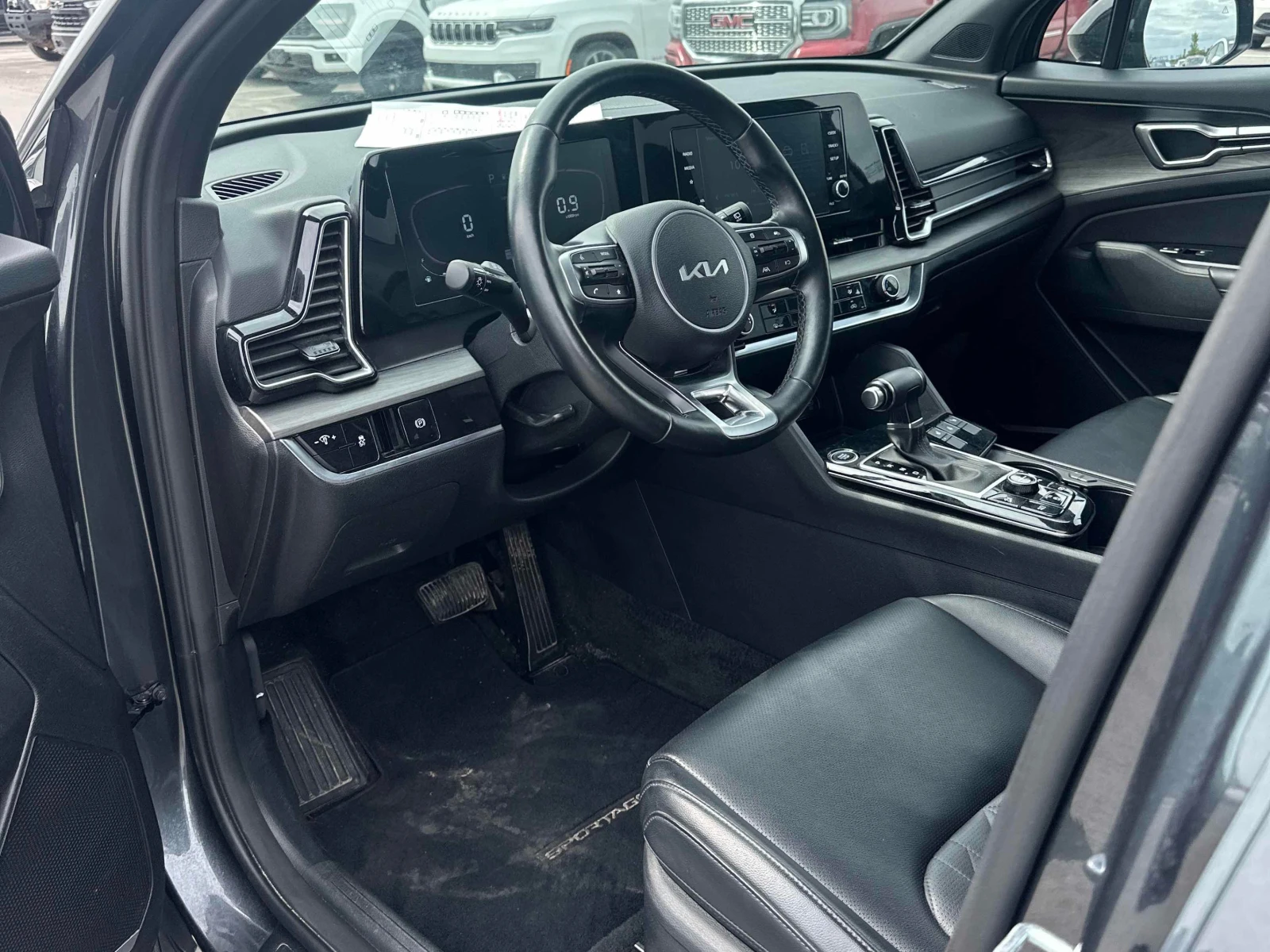 Kia Sportage X Line AWD | CARFAX | АВТОКРЕДИТ БЕЗ ПЪРВОНАЧАЛНА , снимка 7 - Автомобили и джипове - 55955585
