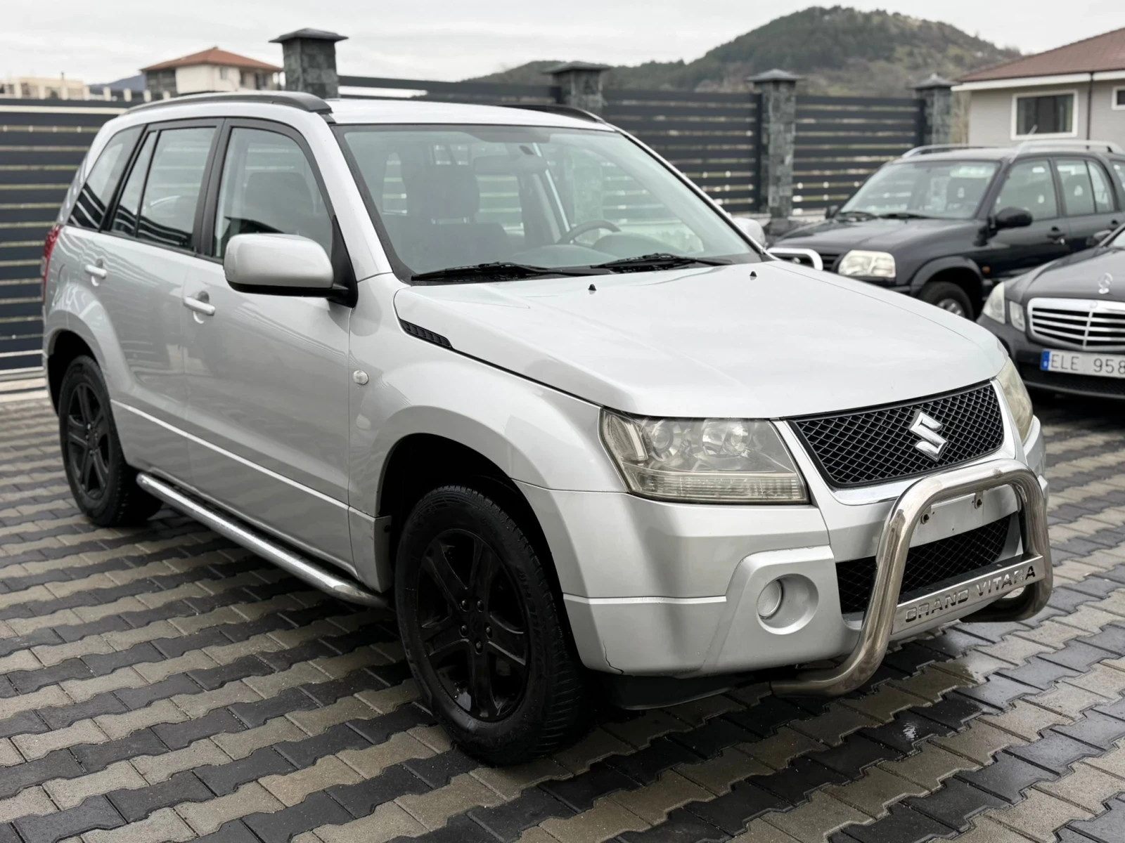 Suzuki Grand vitara, снимка 4 - Автомобили и джипове - 56546626
