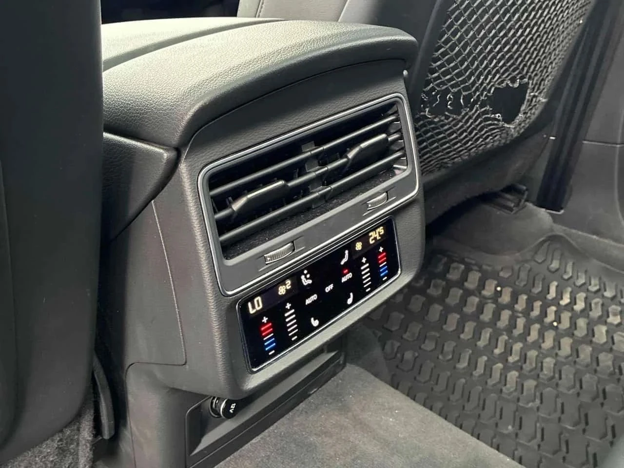 Audi Q7, снимка 17 - Автомобили и джипове - 56732055