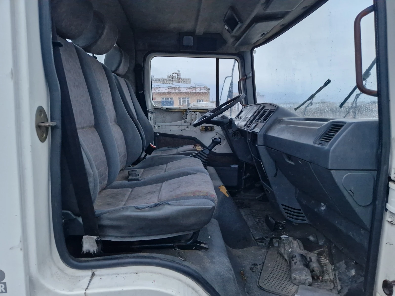 Nissan L35 2 - 3.0 tdi, 4.0  | Mobile.bg   4