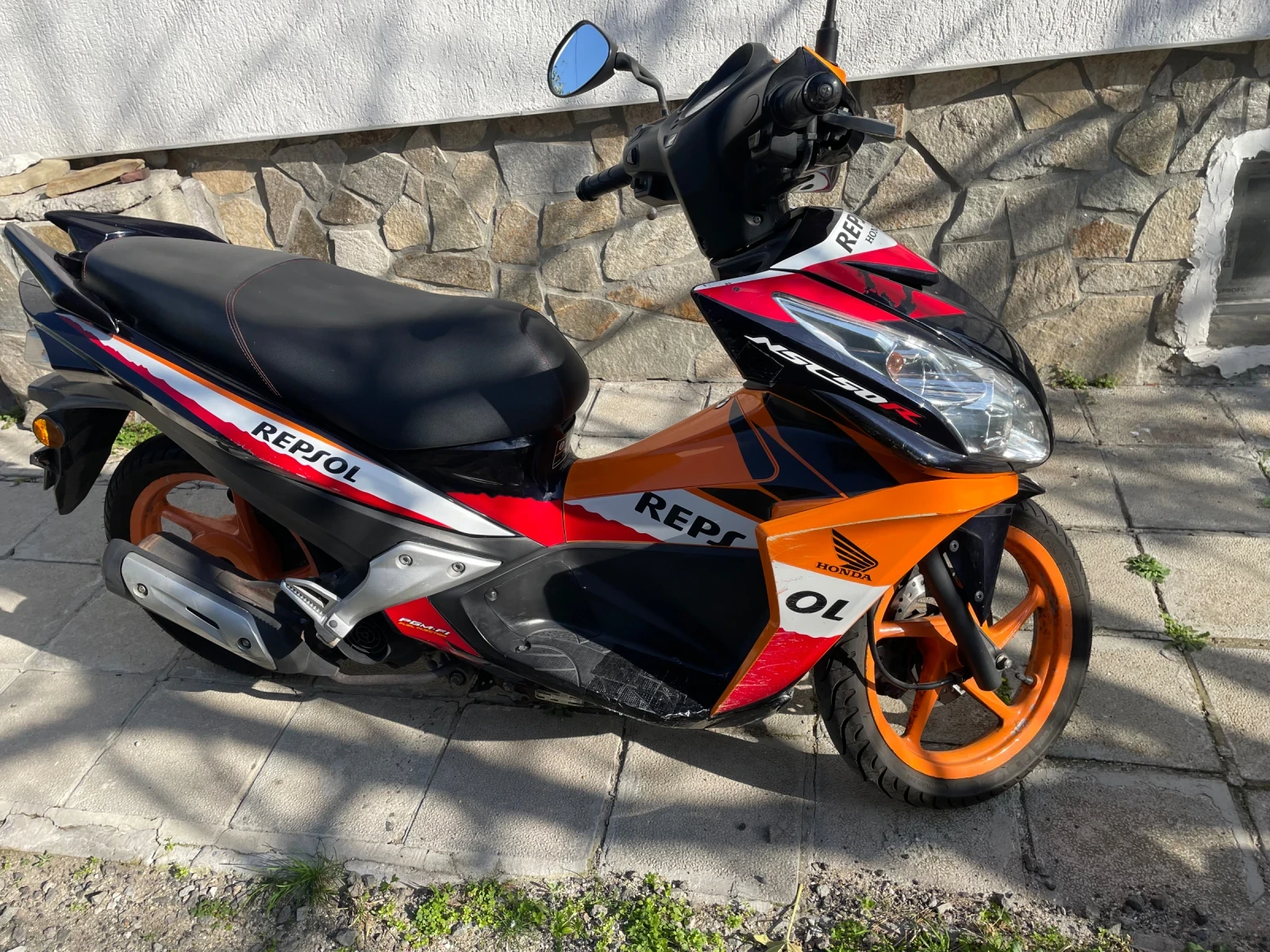 Honda Ns NSC50R REPSOL, снимка 2 - Мотоциклети и мототехника - 55191946