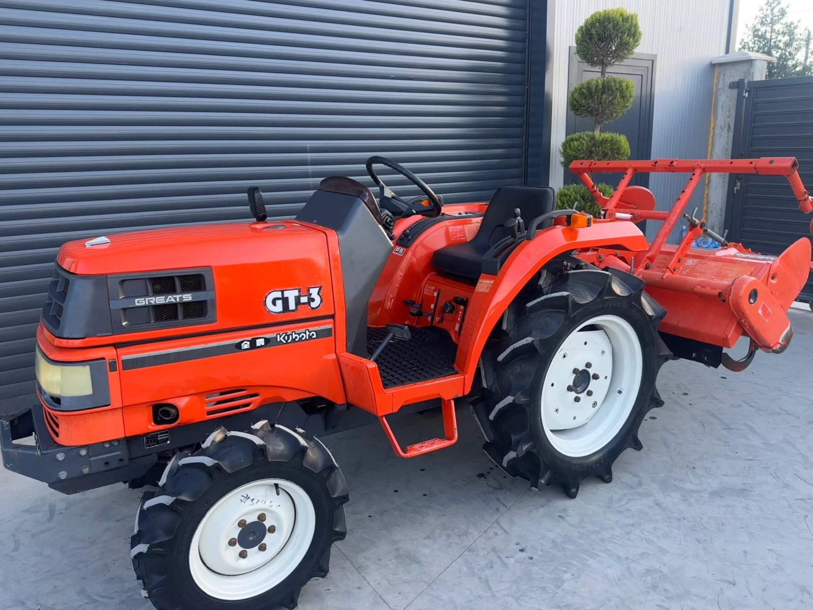 Трактор Kubota GT-3  - изображение 4