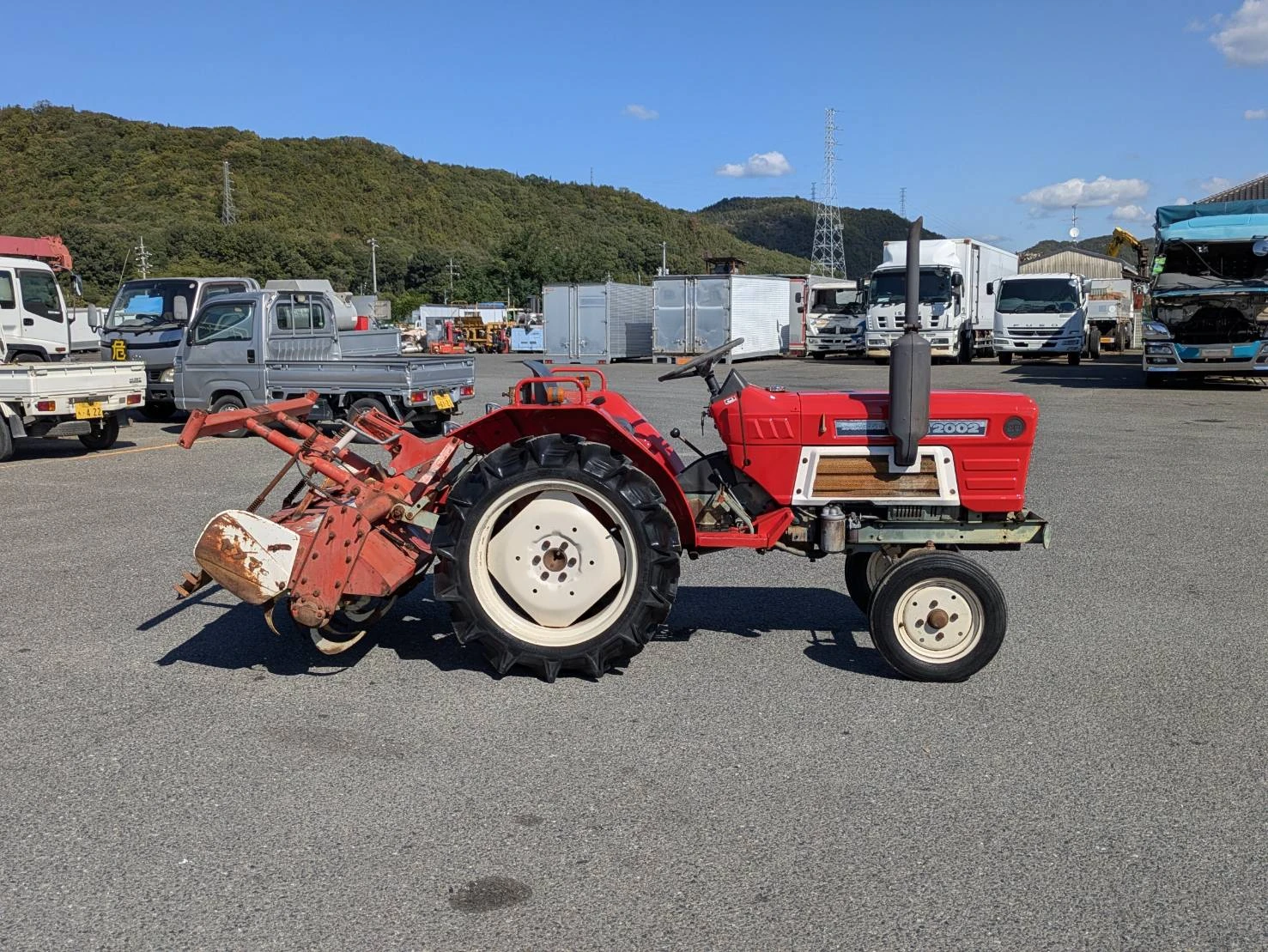 Трактор Yanmar YM2002S, снимка 3 - Селскостопанска техника - 54118743