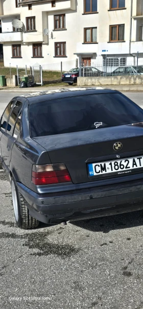 BMW 318, снимка 3