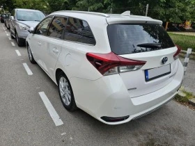 Toyota Auris 1.8 Hybrid, снимка 5