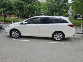 Toyota Auris 1.8 Hybrid, снимка 6