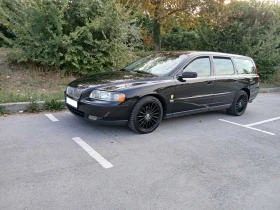 ������ Volvo V70