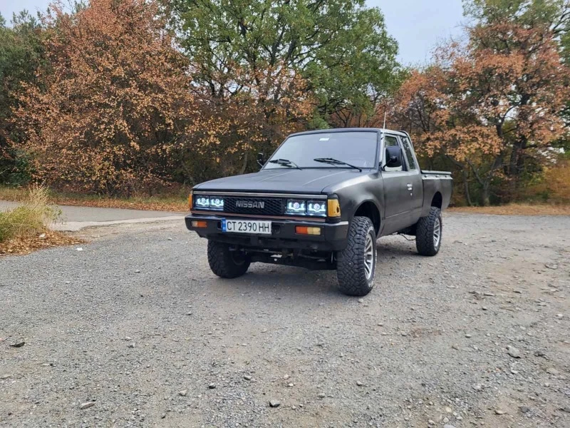 Nissan Pickup 2.5D 4x4 Raptor, снимка 1 - Автомобили и джипове - 47791350