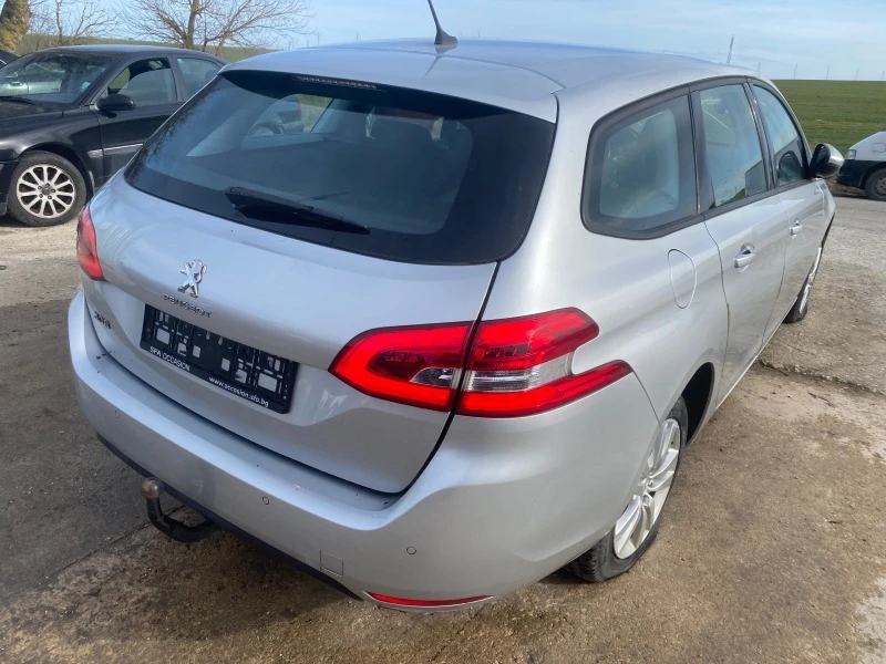 Peugeot 308 1.6 BLUE HDI, снимка 5 - Автомобили и джипове - 44263599