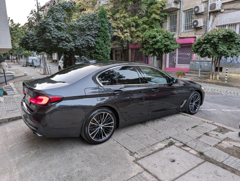 BMW 530 X-drive MHEV Luxury - в гаранция, снимка 14 - Автомобили и джипове - 47501402