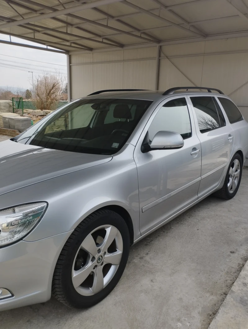 Skoda Octavia Комби, снимка 1 - Автомобили и джипове - 47327756