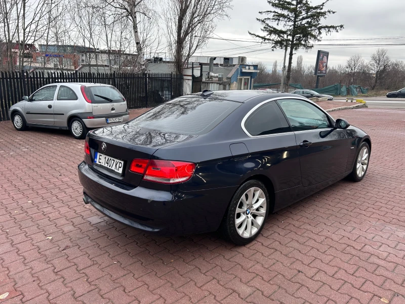 BMW 320 d Е92! 177к.с. НАВИ CIC! КОЖА! KEYLESS!  , снимка 5 - Автомобили и джипове - 48212357