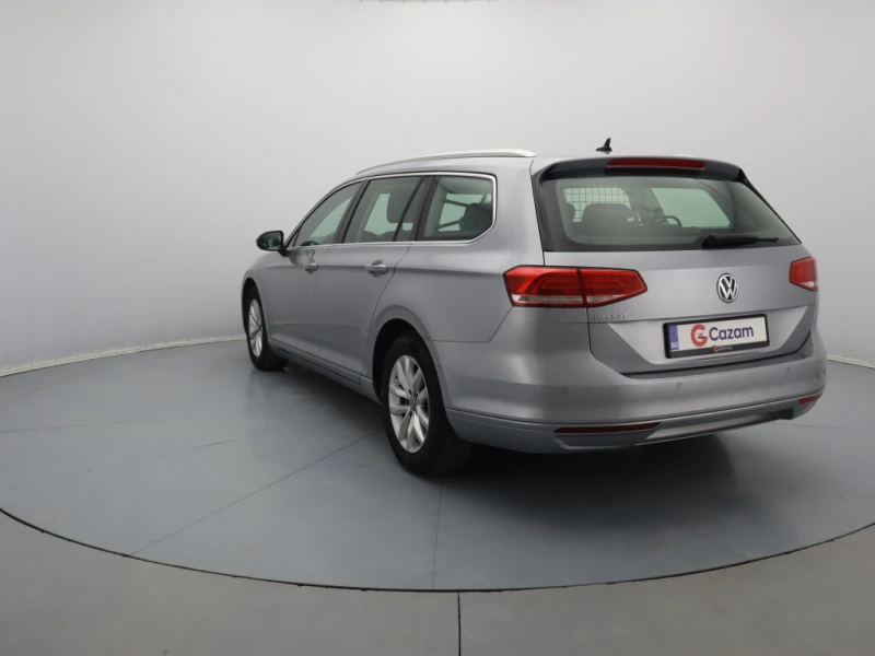 VW Passat, снимка 9 - Автомобили и джипове - 48413950