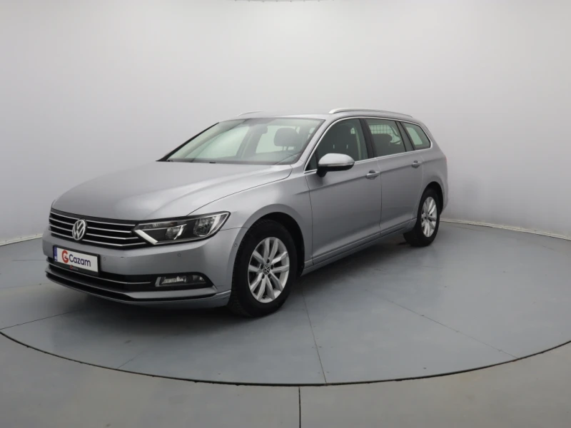 VW Passat, снимка 1 - Автомобили и джипове - 48413950