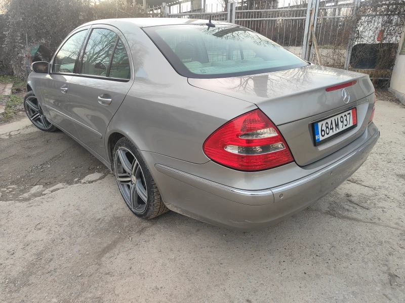 Mercedes-Benz E 200 CDI-Еlegance, снимка 5 - Автомобили и джипове - 49444016