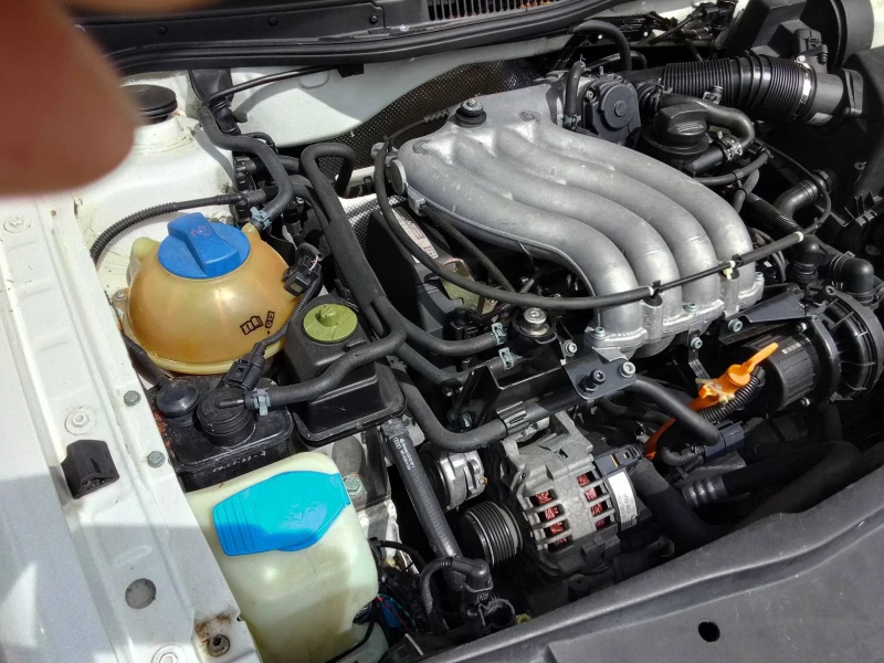 VW Golf 4, снимка 15 - Автомобили и джипове - 51535019