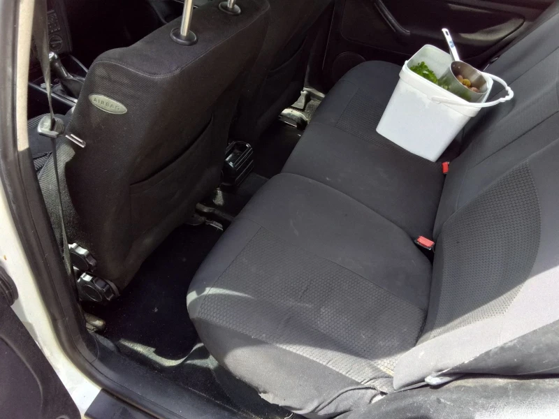 VW Golf 4, снимка 8 - Автомобили и джипове - 51535019