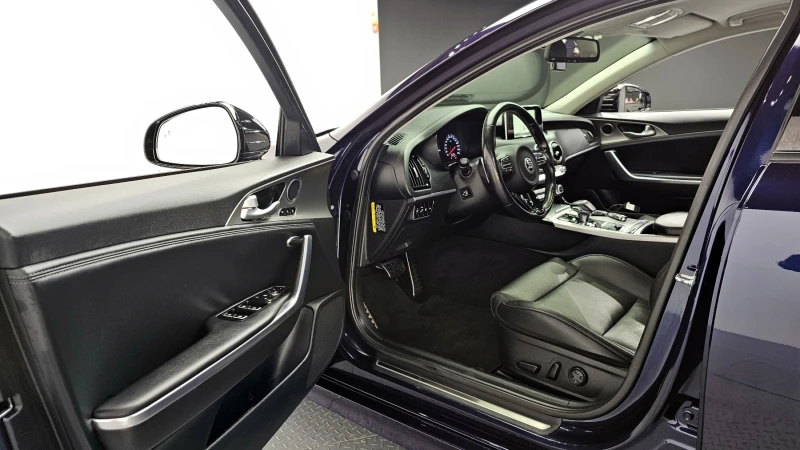 Kia Stinger 2.0T 2WD DREAM EDITION, снимка 10 - Автомобили и джипове - 52494046
