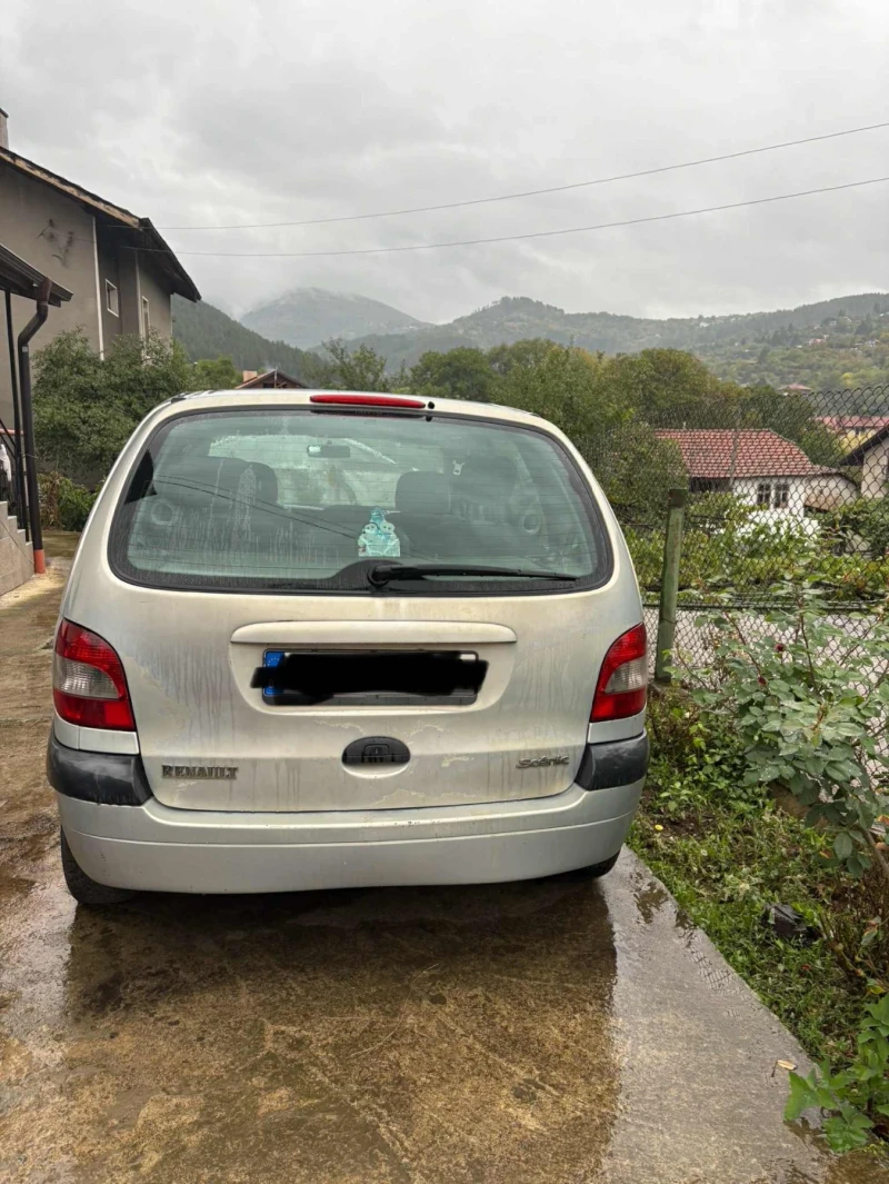 Renault Scenic, снимка 5 - Автомобили и джипове - 52677525