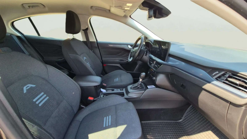 Ford Focus 1.0 EcoBoost, снимка 9 - Автомобили и джипове - 53046662
