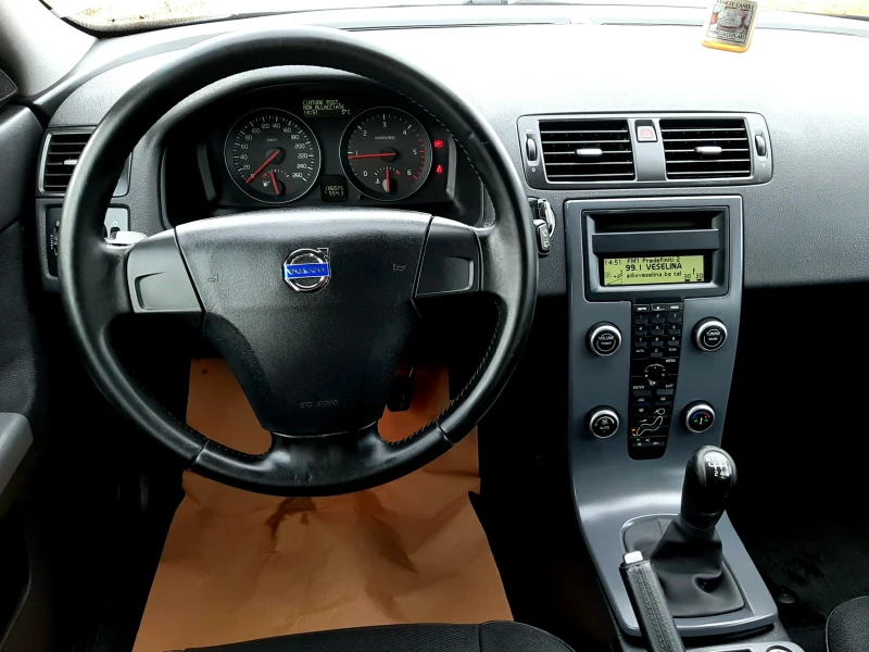 Volvo V50 1.6-FACELIFT-ИТАЛИЯ ! ! ! , снимка 12 - Автомобили и джипове - 53264197