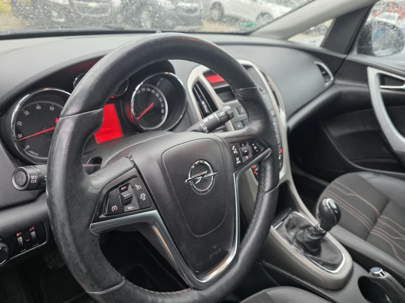 Opel Astra 1.4 FACELIFT , COSMO, снимка 10 - Автомобили и джипове - 53513857
