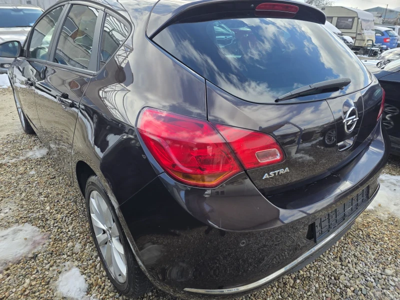 Opel Astra 1.4 I FACELIFT , COSMO, снимка 5 - Автомобили и джипове - 53513857