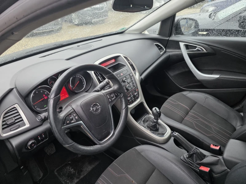 Opel Astra 1.4 FACELIFT , COSMO, снимка 13 - Автомобили и джипове - 53513857