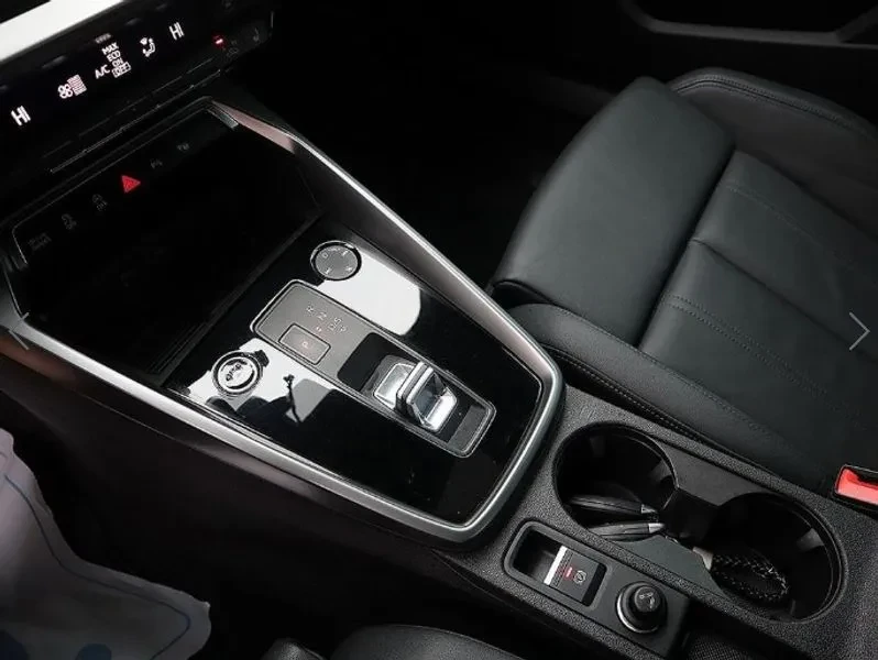 Audi A3 40 Tfsi Premium, снимка 12 - Автомобили и джипове - 55816623