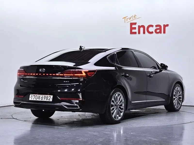 Kia K7 2.2 Diesel Noblesse, снимка 2 - Автомобили и джипове - 56287255