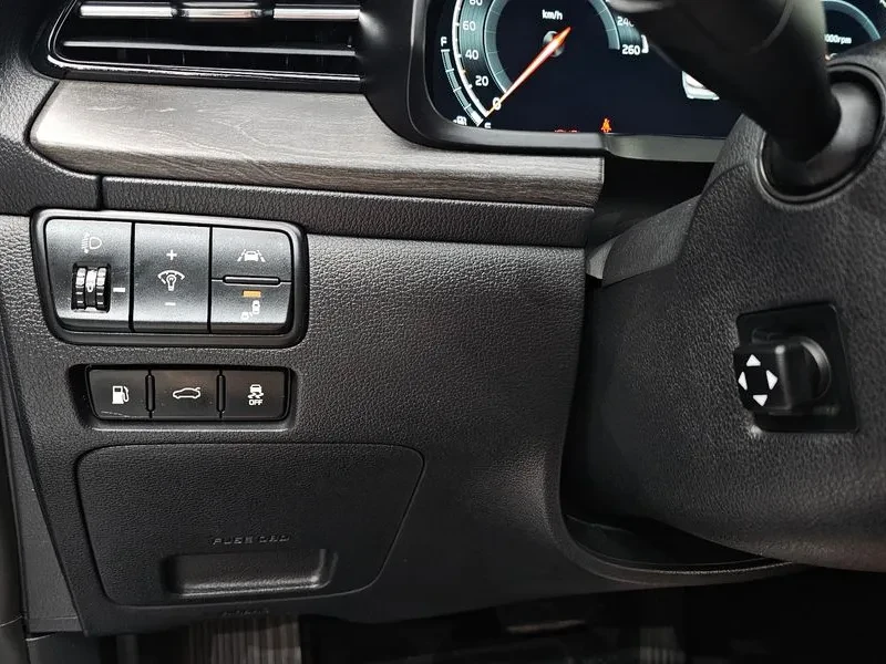 Kia K7 2.2 Diesel Noblesse, снимка 17 - Автомобили и джипове - 56287255