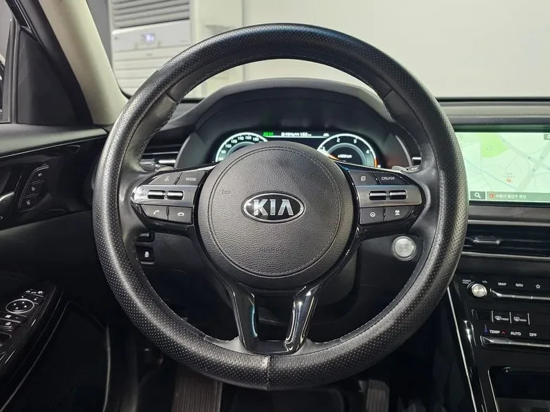 Kia K7 2.2 Diesel Noblesse, снимка 13 - Автомобили и джипове - 56287255