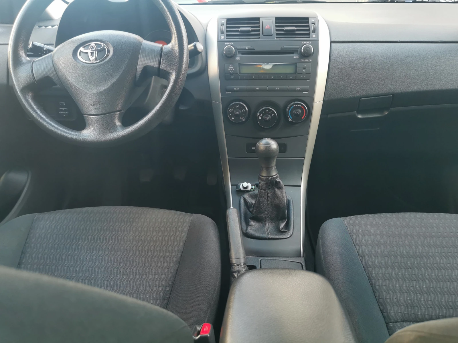 Toyota Corolla 1.4 D4D 90 к.с. - изображение 10