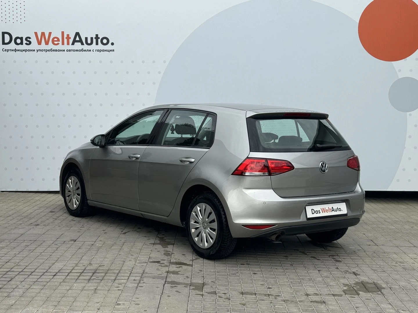 VW Golf Trendline 1.6TDI BMT - изображение 4