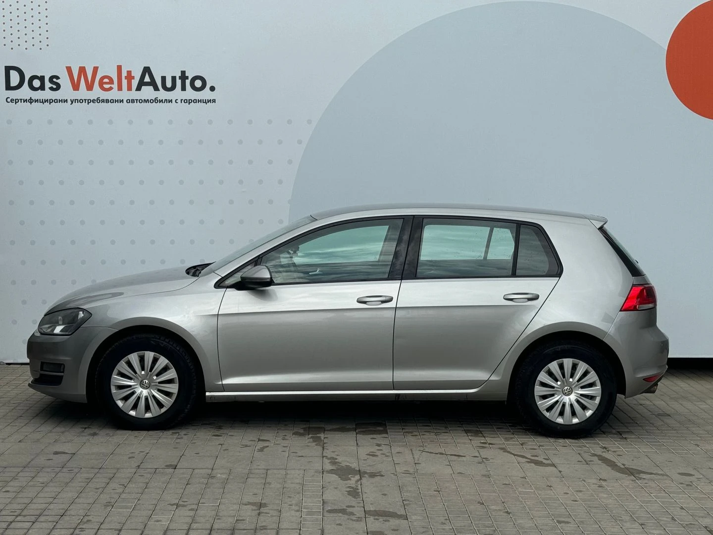 VW Golf Trendline 1.6TDI BMT - изображение 2