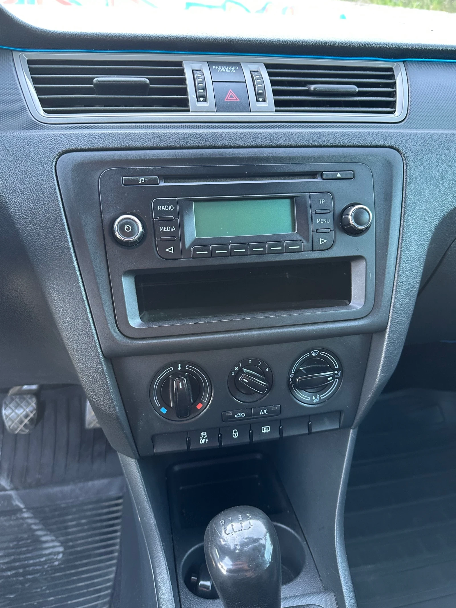 Skoda Rapid 1.2  - изображение 10