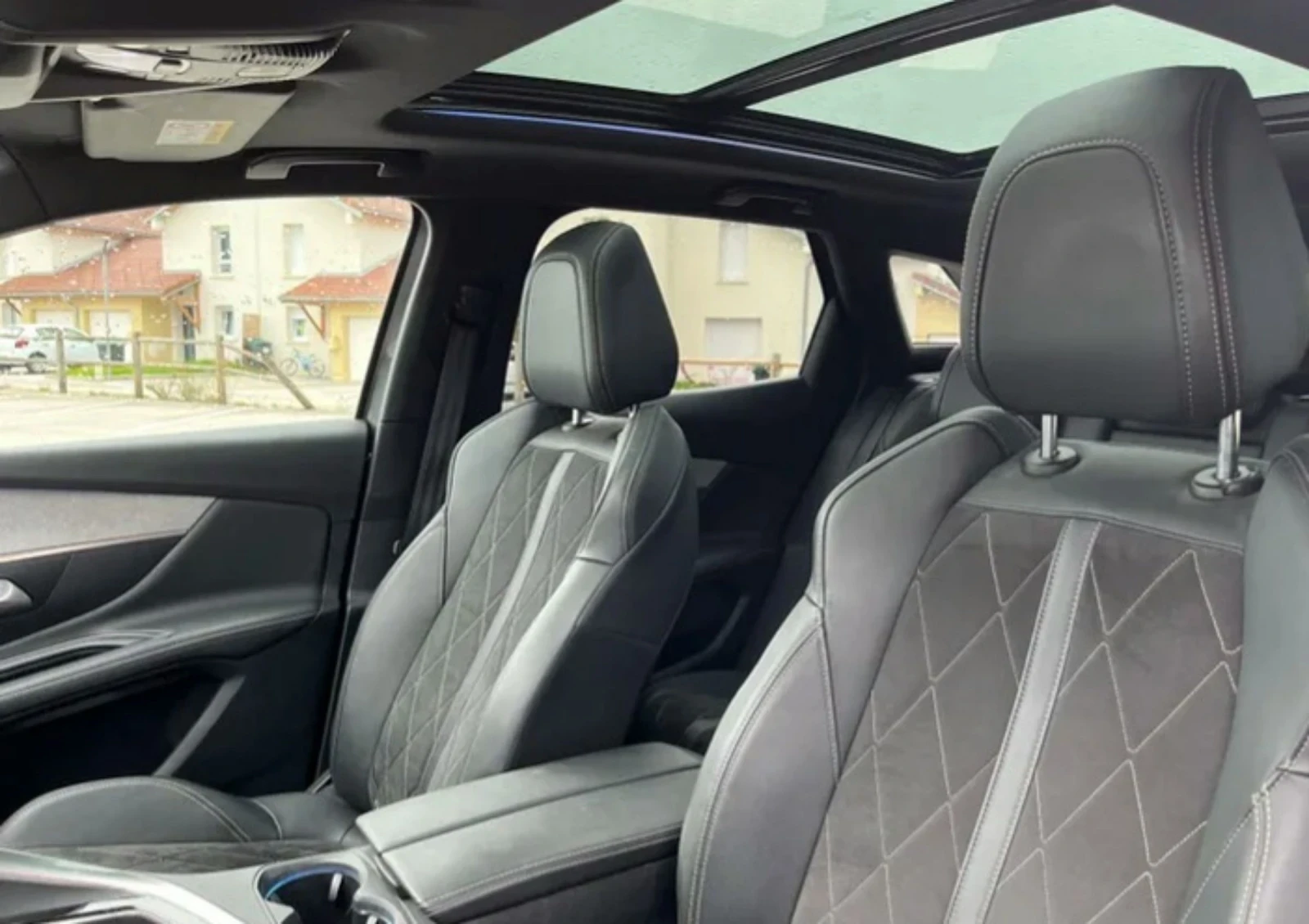 Peugeot 3008 2.0GT BLUEHDI 181  EAT8 - изображение 2