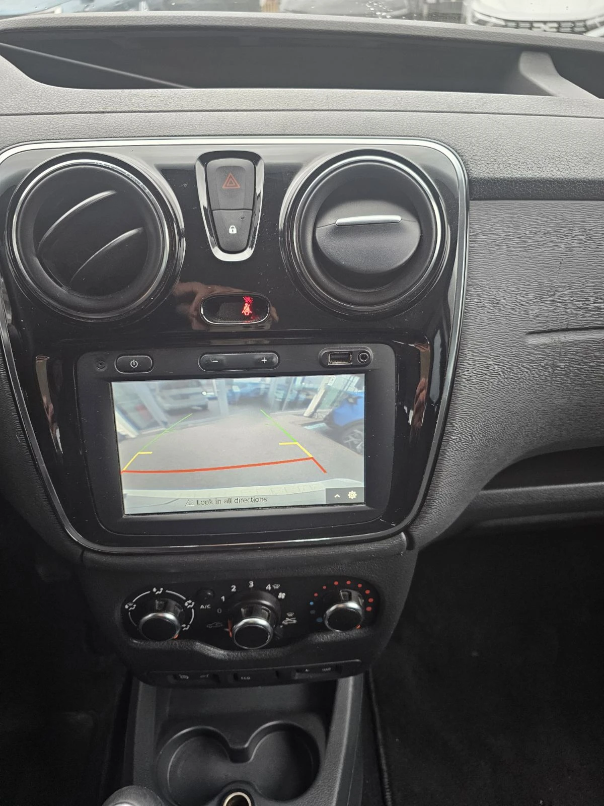 Dacia Dokker 1.3 Tce 130 - изображение 10