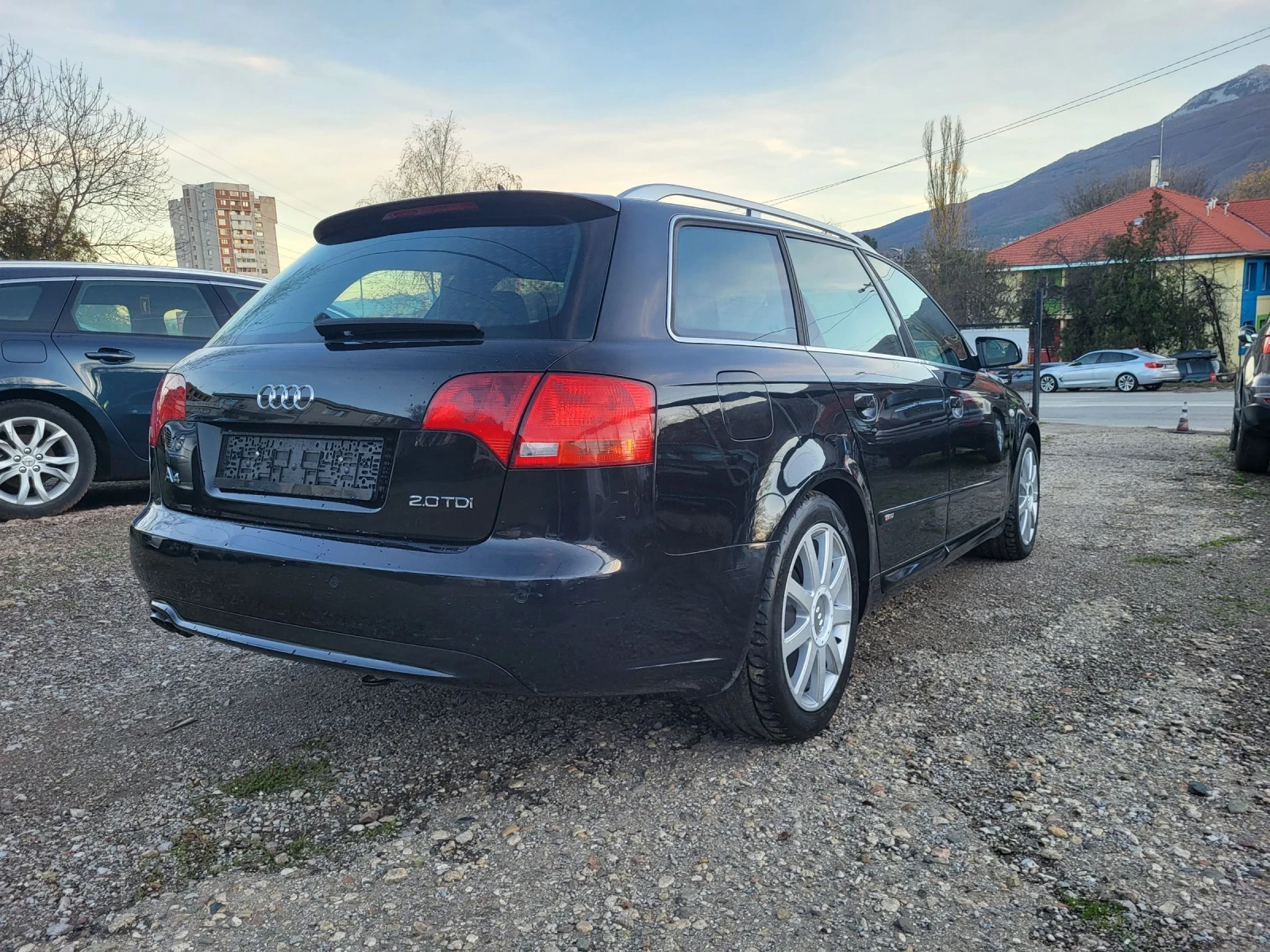 Audi A4 2.0 TDI /S-Line / 8 клапана/ AVTOMAT  - изображение 6