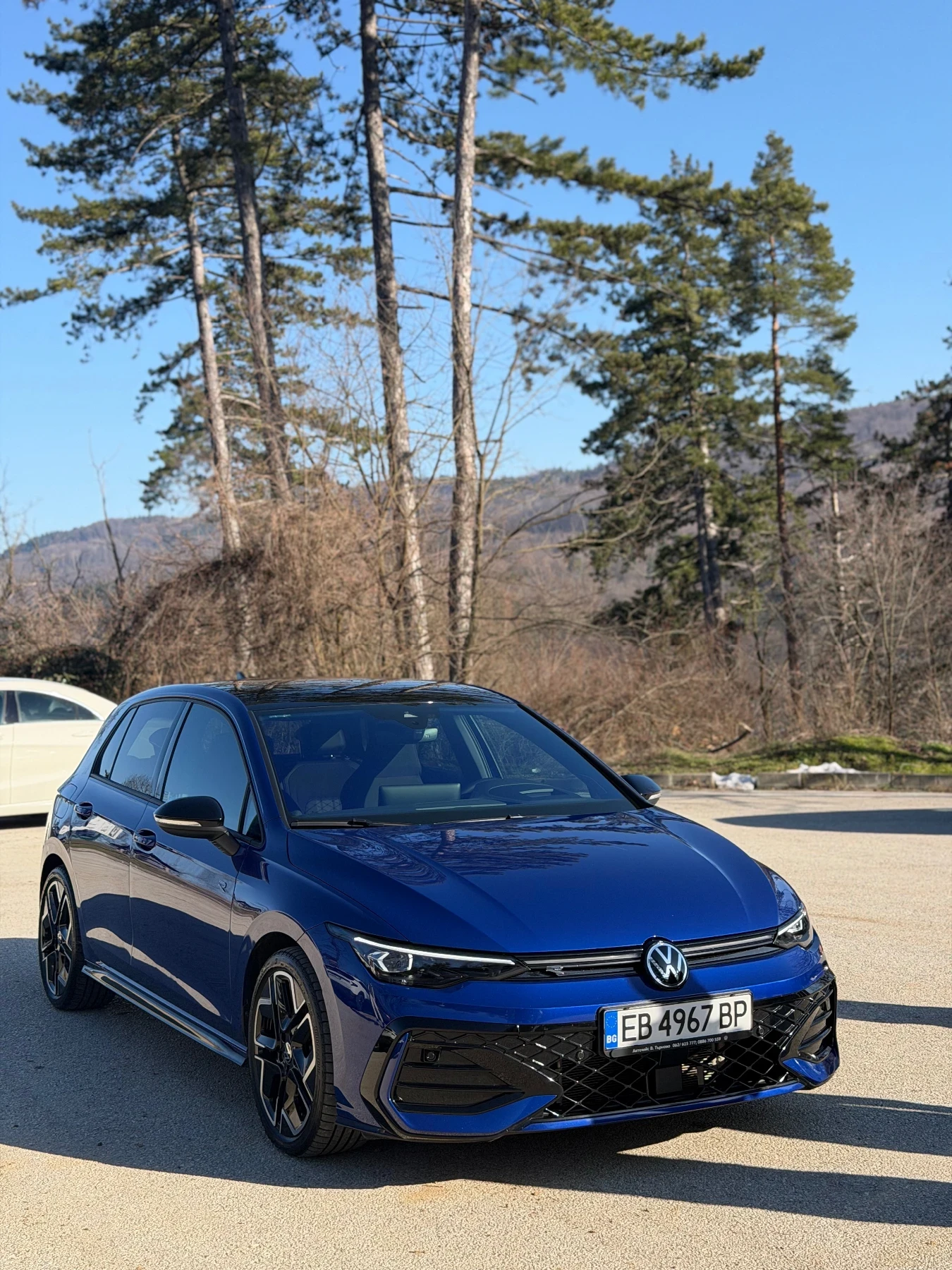 VW Golf 8.5 R-line 2.0TDI DSG IQ LIGHTS H/K HEAD UP, снимка 2 - Автомобили и джипове - 53893200