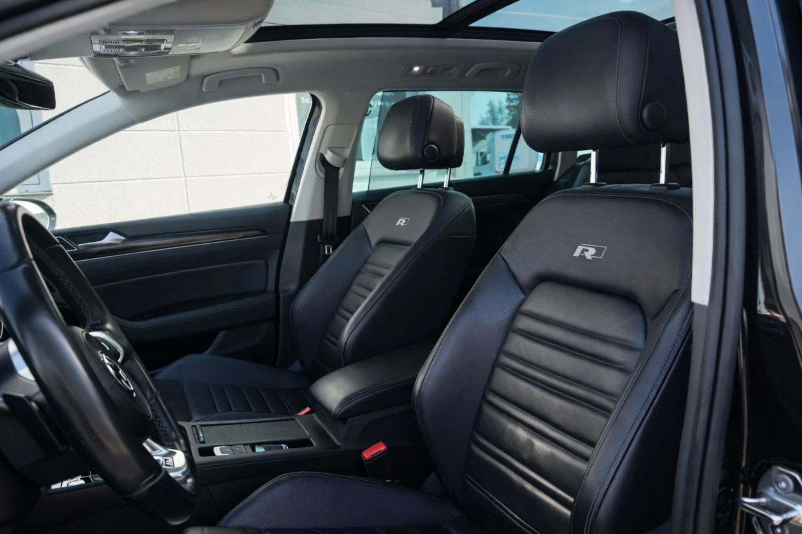 VW Passat R LINE SPORT HIGHLINE BI-TURBO 4MOTION, снимка 3 - Автомобили и джипове - 53814063