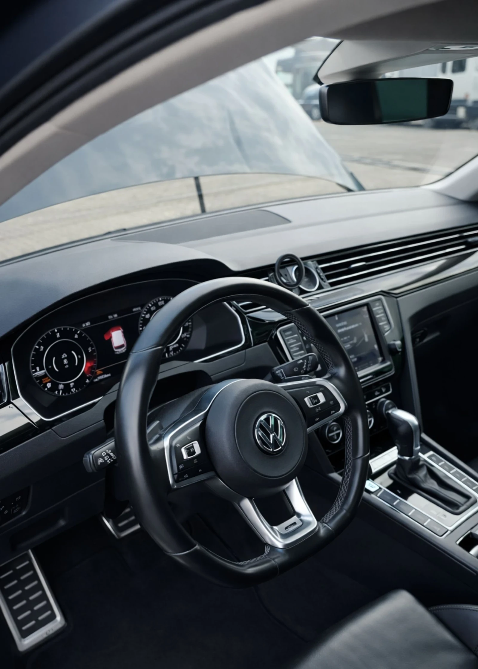 VW Passat R LINE SPORT HIGHLINE BI-TURBO 4MOTION, снимка 2 - Автомобили и джипове - 53814063