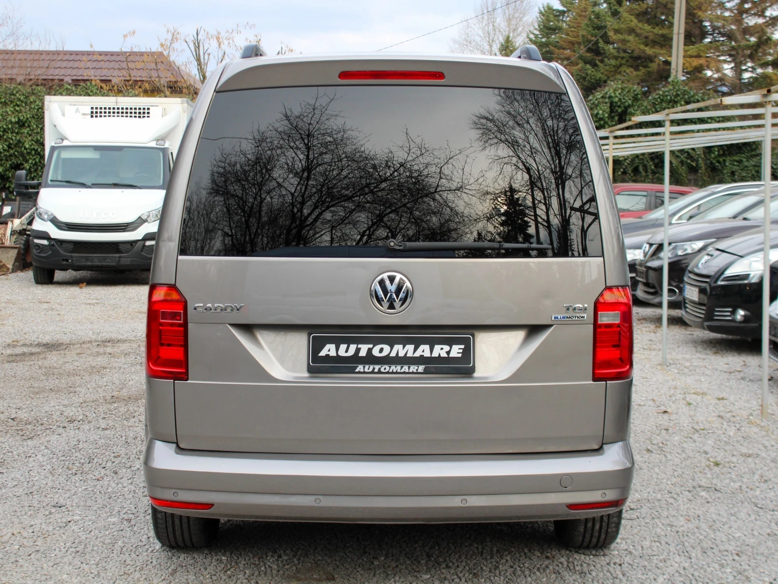VW Caddy 1.4TGI MAXI BlueMotion 7 места, снимка 4 - Автомобили и джипове - 53941112